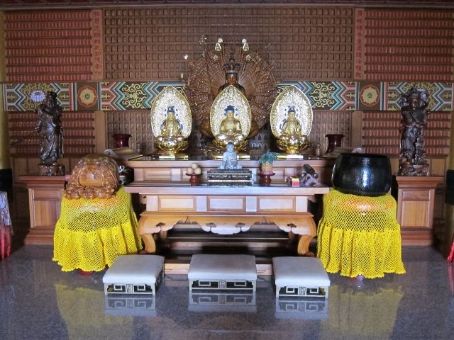 五樓「千手千眼觀音殿」主祀千手千眼觀音 (1) 五樓「千手千眼觀音殿」主祀千手千眼觀音 (1)|許淑惠|2012/7/18|