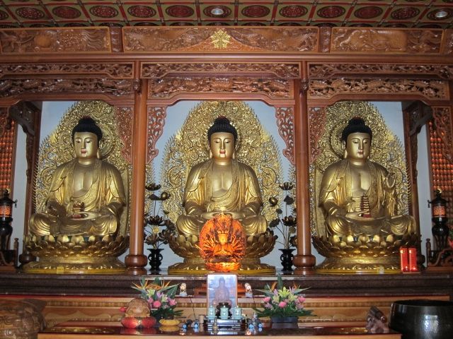 一樓「大雄寶殿」 主祀三寶佛 (3) 一樓「大雄寶殿」 主祀三寶佛 (3)|許淑惠|2012/7/18|