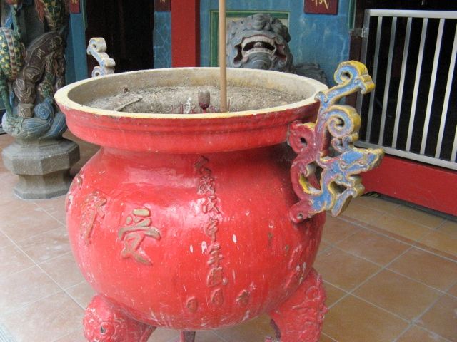 受賢宮天公爐 (修復前) 受賢宮天公爐 (修復前)