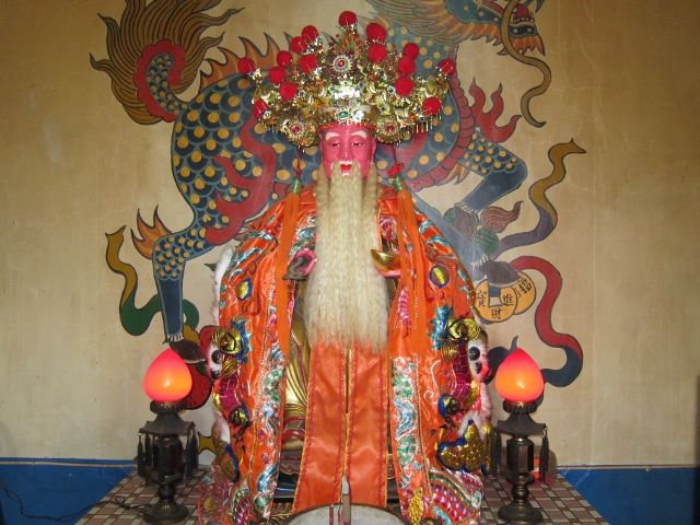 一樓正殿右龕祀:福德正神 一樓正殿右龕祀:福德正神