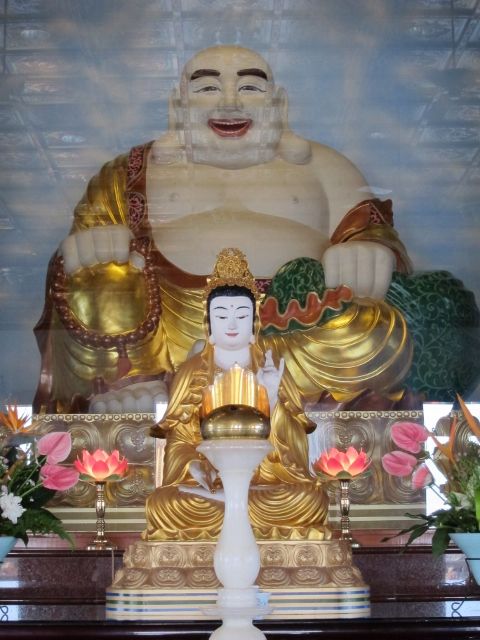 後殿三樓中龕主祀彌樂祖師 後殿三樓中龕主祀彌樂祖師