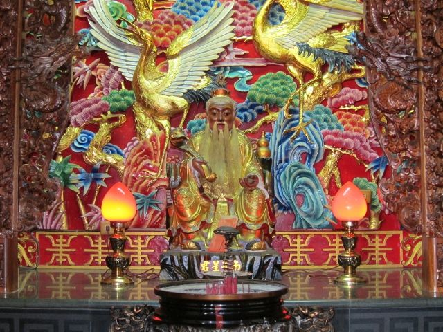 三樓左龕祀南斗星君 三樓左龕祀南斗星君