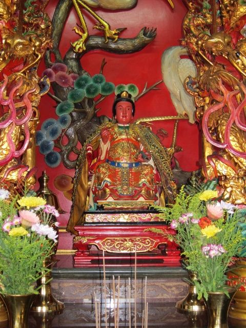 二樓觀音菩薩殿 , 左龕供祀註生娘娘 二樓觀音菩薩殿 , 左龕供祀註生娘娘