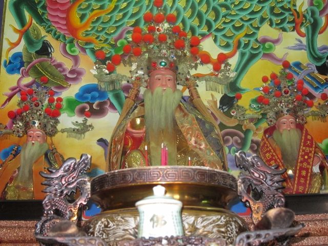一樓正殿右龕奉祀:福神老爺 一樓正殿右龕奉祀:福神老爺