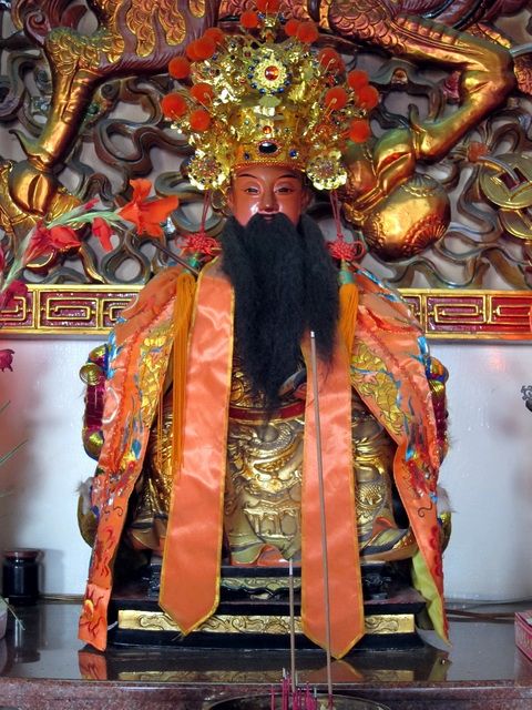 正殿左龕供奉文昌帝君 正殿左龕供奉文昌帝君