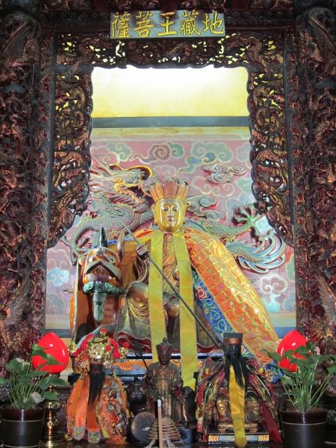 右廂靈聖殿祀奉地藏王菩薩 右廂靈聖殿祀奉地藏王菩薩