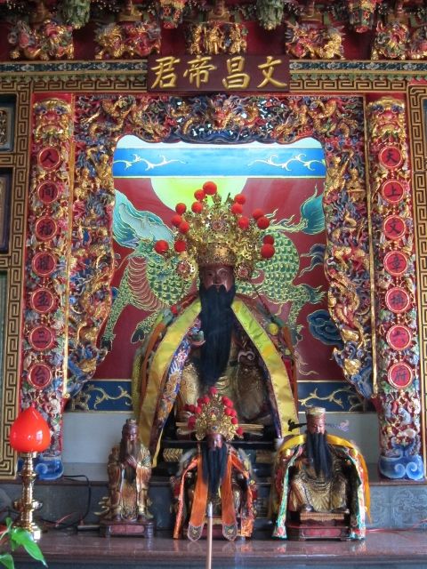 二樓左龕奉祀文昌帝君 二樓左龕奉祀文昌帝君