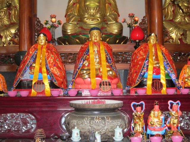 開林寺泥塑佛祖三尊 (1) 開林寺泥塑佛祖三尊 (1) |許淑惠|2011/9/1|