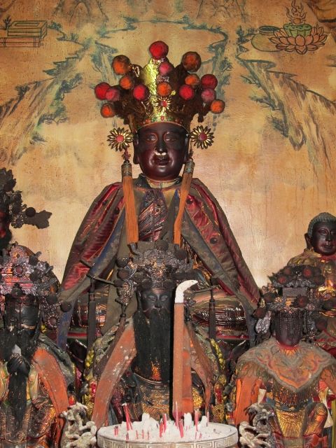 右廂祀地藏王菩薩 右廂祀地藏王菩薩