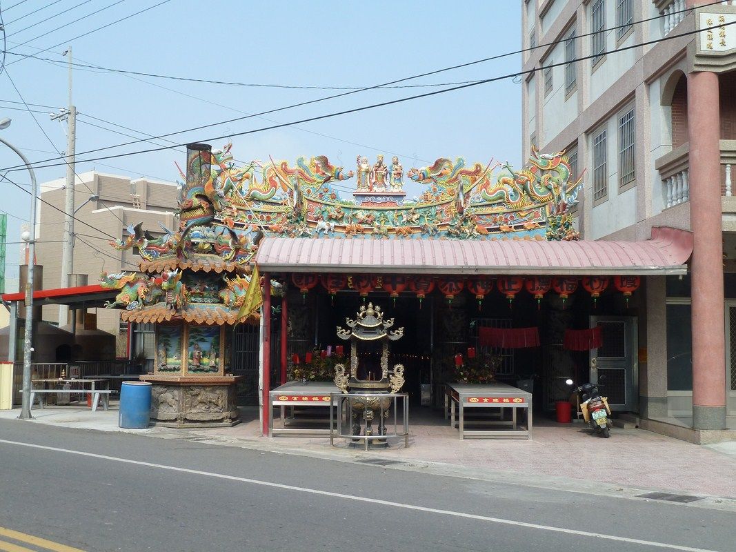 正面 正面