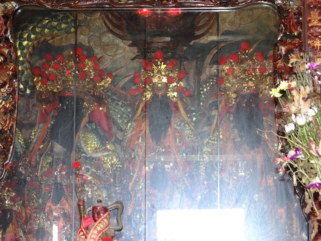 主祀伍府千歲--由朱府千歲鎮殿 主祀伍府千歲--由朱府千歲鎮殿