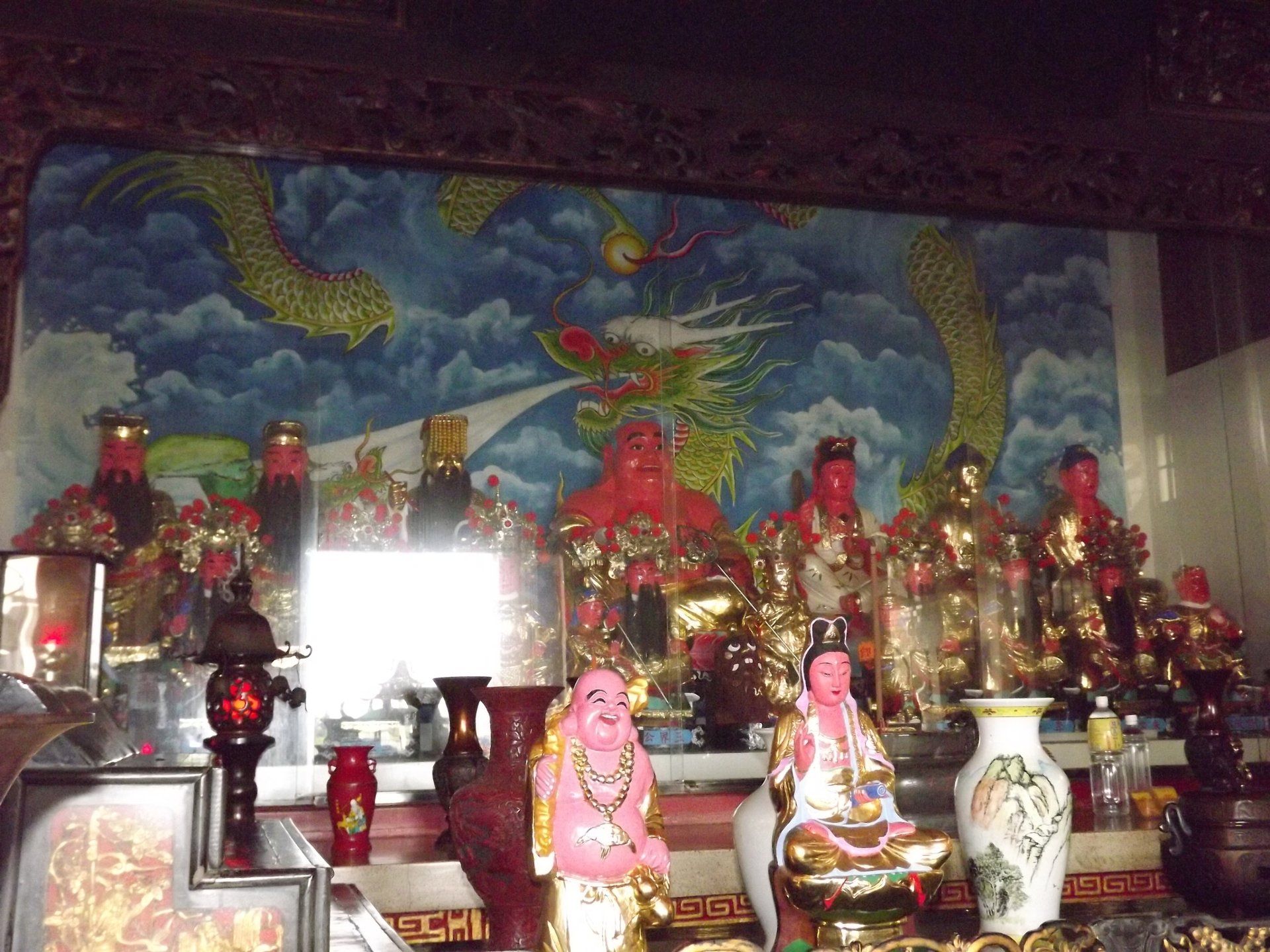 西天寺二樓大殿神龕 西天寺二樓大殿神龕