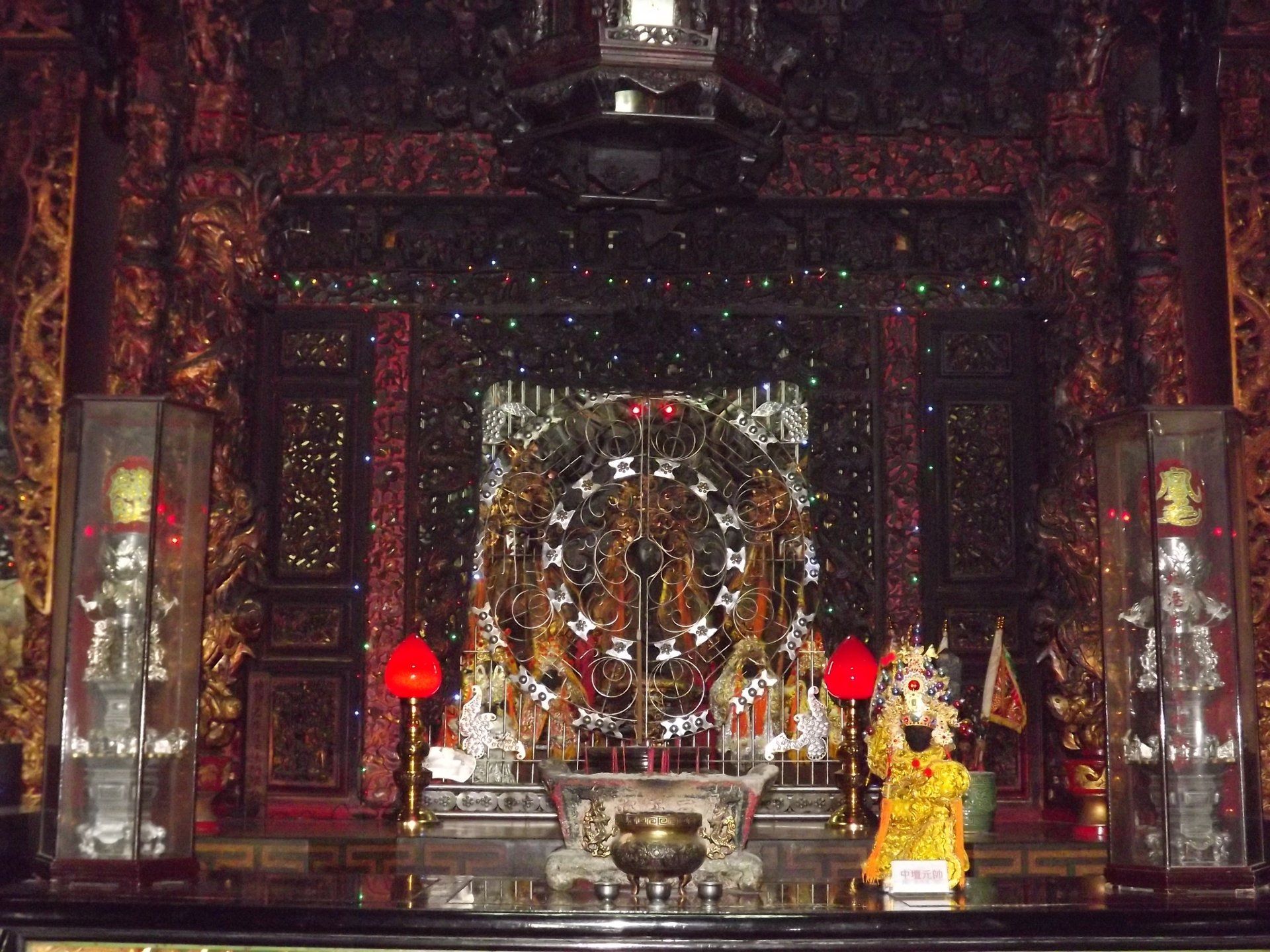 大殿神龕 大殿神龕